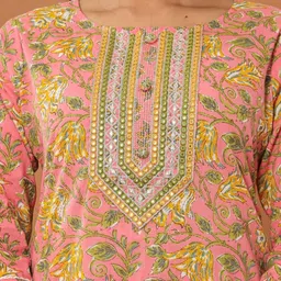 VASHINEH Women Peach Kurta Sets-picture-30