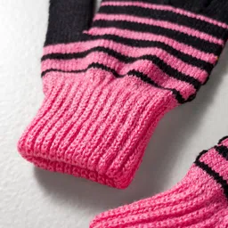 Model Knitted Striped Gloves - Black image 3