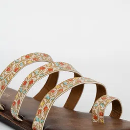 SCENTRA Women Printed Open Toe One Toe Flats image 2