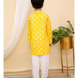 AJ Dezines Cotton Full Sleeves Floral Printed Kurta & Pyjama Set - Yellow image 3