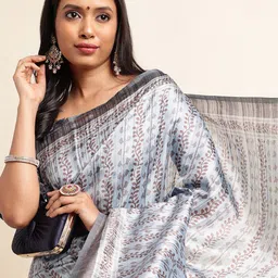 DIVASTRI Floral Silk Blend Saree-picture-36