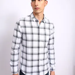 Lee Slim Fit Checked Cotton Casual Shirt-image-63