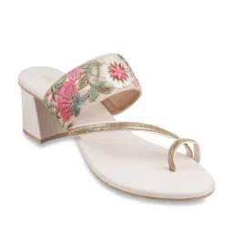 Metro Women's Beige Toe Ring Sandals-image-5