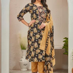 BAMSOM WEAR Women Embroidered Cotton Blend Kurta Sets With Dupatta image 4