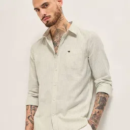 THE BEAR HOUSE Men Slim Fit Opaque Striped Casual Shirt-image-88
