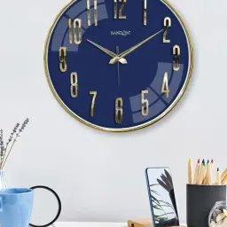 Random Multicolor Plastic Round Wall Clock-picture-18