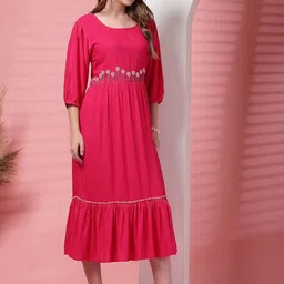 Tzelynn Floral Embroidered Puff Sleeve Georgette A-Line Midi Dress-picture-17