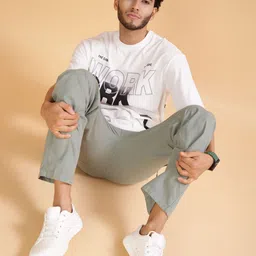 V-Mart Men Solid Regular Fit Cargos Trousers image 3