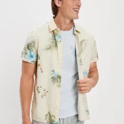 American Eagle Outfitters Light Green Regular Fit Floral Print Shirt-image-95
