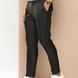 encore by INVICTUS Men Pleated Semiformal Trousers image 4