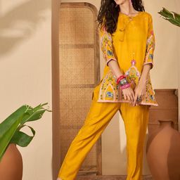 Sangria Women Silk Blend Embroidered Co-Ords-picture-37