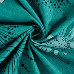 Arrabi Green & White Floral Printed8-Seater Table Cover image 3