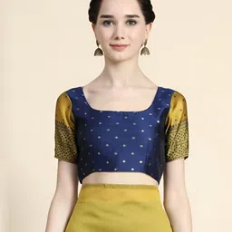 Shriyangan Geometric Woven Design Zari Pure Silk Kanjeevaram Saree image 4