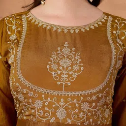 all about you Women Ethnic Motifs Embroidered Empire Thread Work Kurta with Trousers & With Dupatta image 5