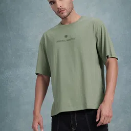 Roadster Men Printed Drop-Shoulder Sleeves Pure Cotton T-shirt image 5