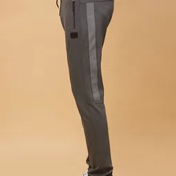 beevee Men Mid-Rise Regular Fit Track pant image 2