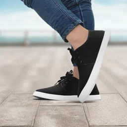 Spotwalk Men Striped Sneakers image 3