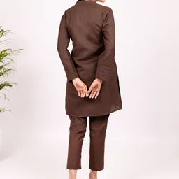 HUESION Mandarin Collar Neck Top With Trousers Co-Ords image 3