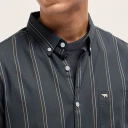 THE BEAR HOUSE Men Slim Fit Vertical Striped Button-Down Collar Casual Shirt image 5