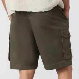 The Souled Store Men Deep Olive Cargo Shorts image 4