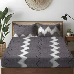 WEAVE AND DECOR Grey & White 300 TC Bedsheet with 2 Pillow Covers-picture-32