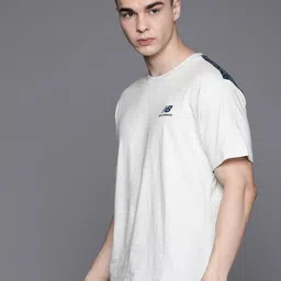 New Balance Pure Cotton Moisture Wicking Relaxed Fit Sustainable Sports T-shirt image 5