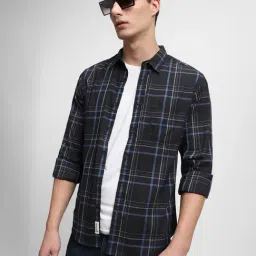 Dennis Lingo Black Cotton Slim Fit Checks Shirt-image-7