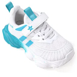Cute Walk by Babyhug Sneaker Shoes With Velcro Closure - White & Blue image 3