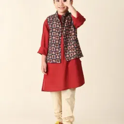 Fabindia Kids Maroon Solid Full Sleeves Kurta with Jacket-image-6