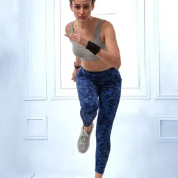 LYRA Pack of 2 Non-Wired Non Padded Workout Cotton Bras image 3