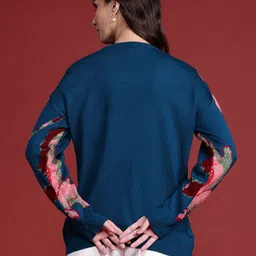 all about you Drop-Shoulder Sleeve Pullover image 4