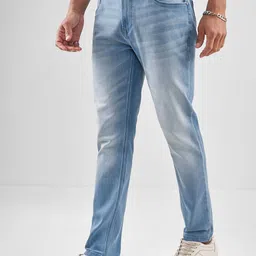 HIGHLANDER Men Slim Fit Mid-Rise Light Fade Jeans image 2