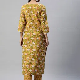 SAK JAIPUR Floral Printed Straight Kurta With Trousers image 2