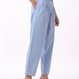 MUUN Women Relaxed Pleated Trousers image 3