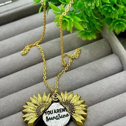 BEYTER Stainless Steel You Are My Sunshine Open Locket Sunflower Pendant With Chain-picture-40