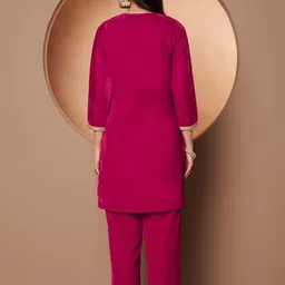 Poshak Hub Embroidered Tunic With Trousers Co-Ords image 5