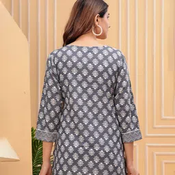 KALINI Print Cotton Top image 4