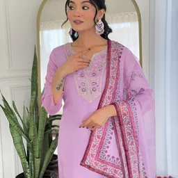 Brand Hill Yoke Design Notch Neck Thread Work Straight Kurta With Trousers & Dupatta image 5