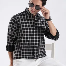 Guns & Sons Modern Spread Collar Long Sleeves Slim Fit Checked Casual Shirt-picture-31