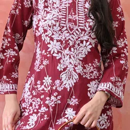 Syrish Floral Embroidered Notch-Neck Chikankari Pure Cotton Straight Kurta With Palazzos image 2