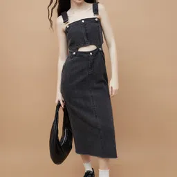 Ginger by Lifestyle A-Line Midi Dress-image-18