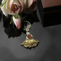 Dugran By Dugristyle Kundan & Pearls Red Maang Tikka Headpiece for Women-picture-35