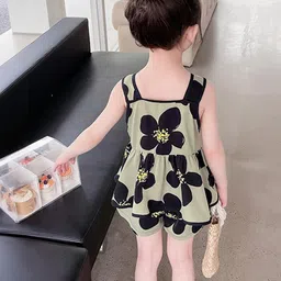 LULU & SKY Girls Printed Sleeveless Top With Shorts image 3