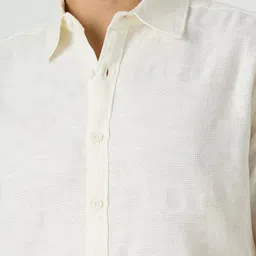 JOHN WATSON Men Classic Fit Textured Spread Collar Cotton Casual Shirt image 2