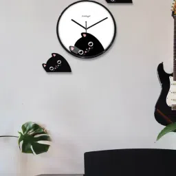 Random Multicolor Plastic Round Wall Clock image 2