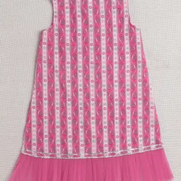 The Magic Wand Sleeveless Floral Printed & Lace Embellished Kurta With Salwar Set - Pink image 3