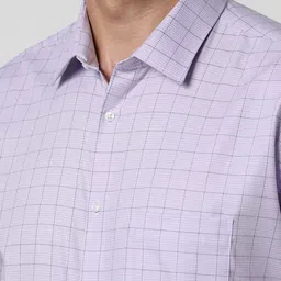 Van Heusen Men Spread Collar Checked Cotton Formal Shirt image 5
