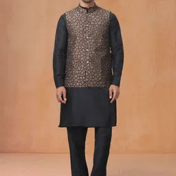 Jompers Men Regular Kurta with Pyjamas image 4