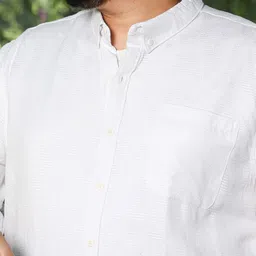 Instafab Plus Men Comfort Casual Shirt image 3