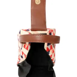 NR by Nidhi Rathi Multicolor Textured Clutch image 3